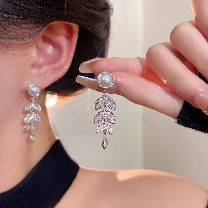 Elegant Long Fringe Wheat Ear Stud Earrings with Sparkling Zirconia for Women