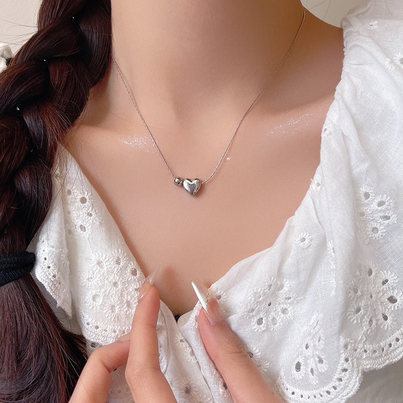 Minimalist Silver Heart Pendant Necklace for Women - Elegant and Versatile Collarbone Chain
