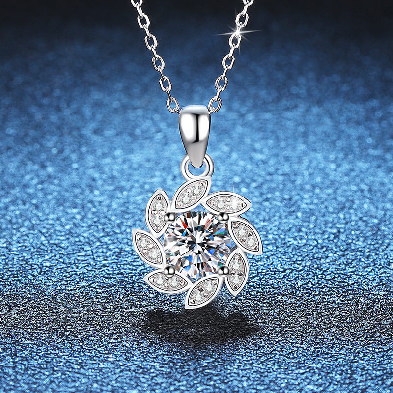 Necklace Sterling Silver Moissanite Pendant Lucky Rotating Flower Design Collarbone Chain