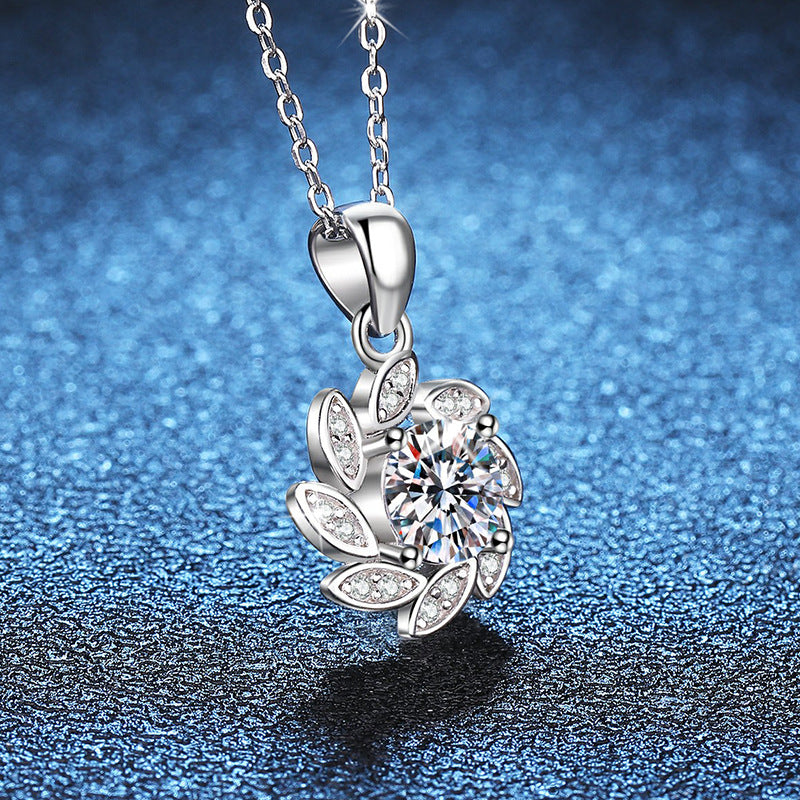Necklace Sterling Silver Moissanite Pendant Lucky Rotating Flower Design Collarbone Chain