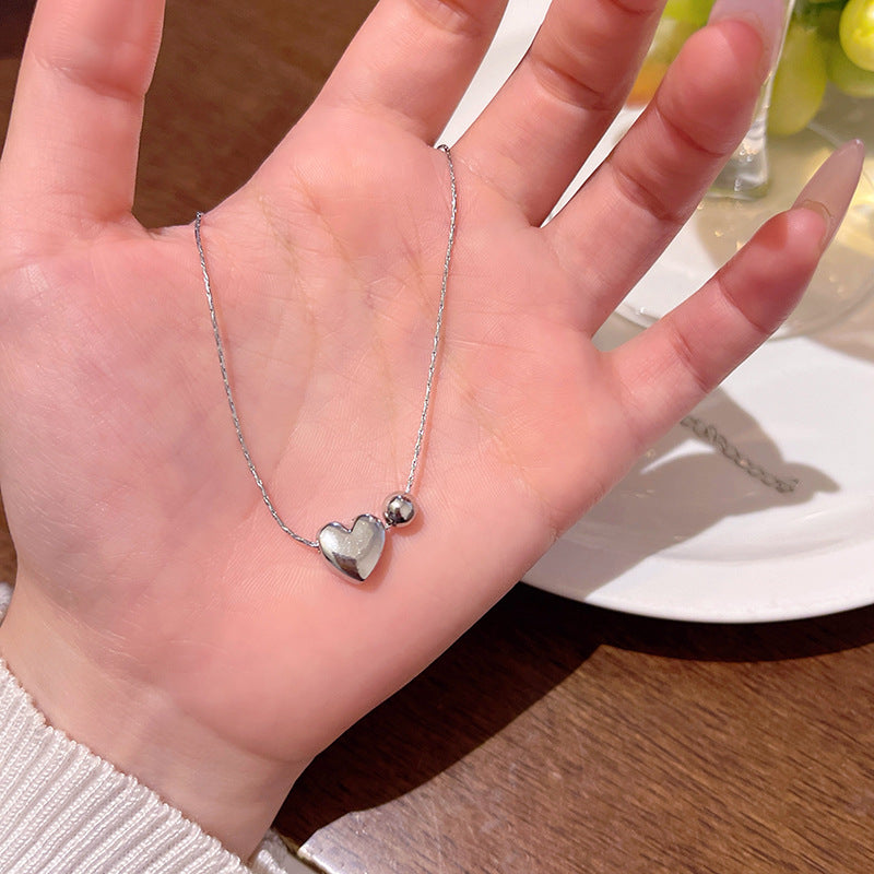 Minimalist Silver Heart Pendant Necklace for Women - Elegant and Versatile Collarbone Chain