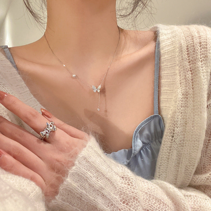 Butterfly Titanium Steel Necklace for Women - Elegant Pearl Collarbone Chain with Delicate Design