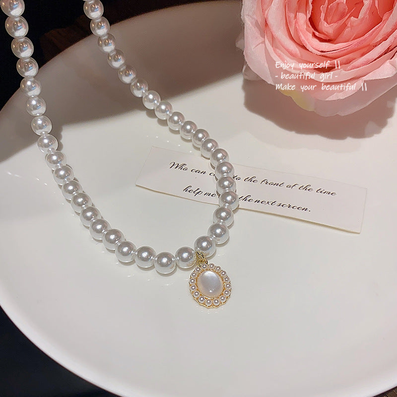 Baroque Pearl Necklace with Cat's Eye Pendant for Women - Elegant Geometric Design Gold-Toned Chain