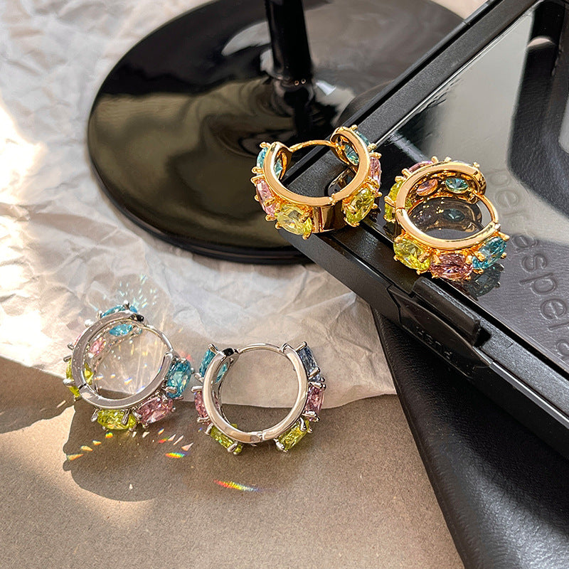 C-Shaped Gold-Plated Zircon Earrings with Dopamine-Inspired Color Accents