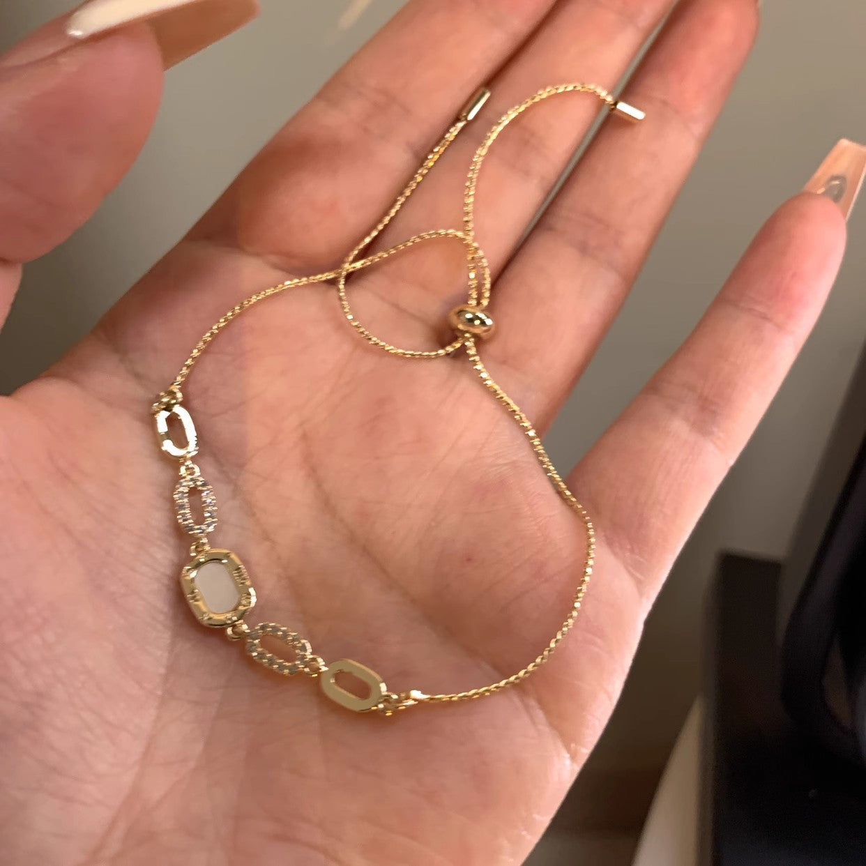 Luxury Minimalist Cat's Eye Stone Bracelet with Diamond Accents for Women