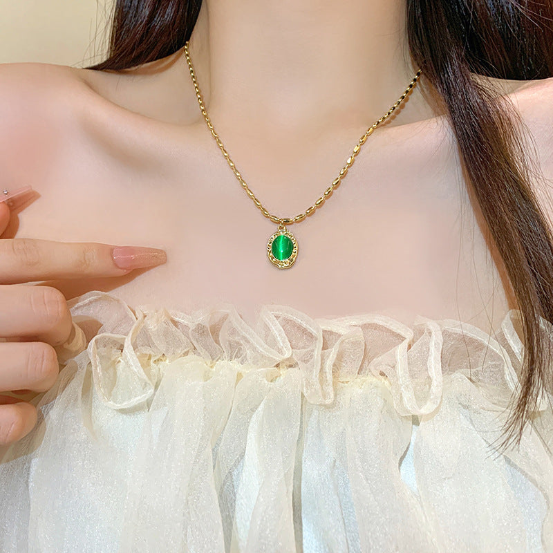 Luxury Geometric Green Cat's Eye Stone Choker Necklace for Women