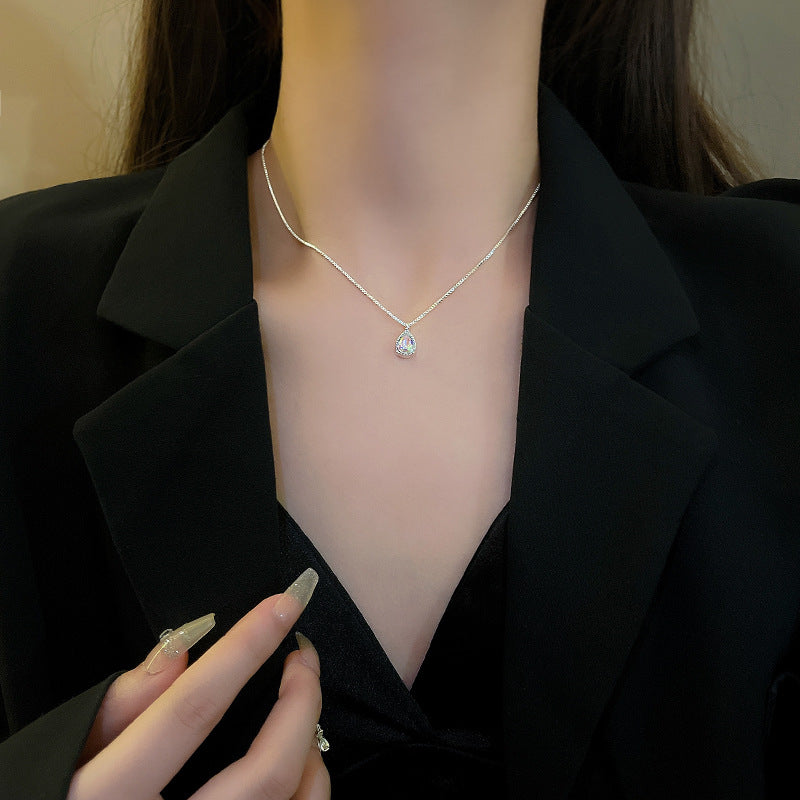 Minimalist Gradient Teardrop Pendant Necklace for Women - Silver Tone Geometric Design