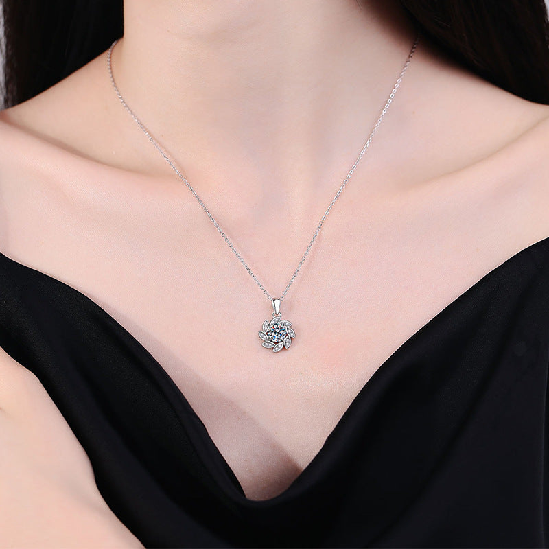 Necklace Sterling Silver Moissanite Pendant Lucky Rotating Flower Design Collarbone Chain