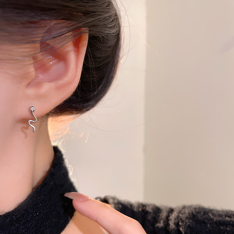 Minimalist Snake Stud Earrings for Women - Sleek and Versatile Silver Design