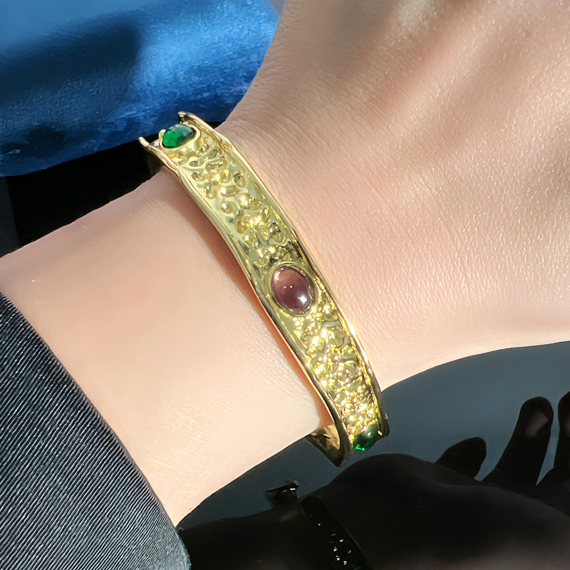 Vintage Textured Gemstone Inlaid Wide Cuff Bracelet - Elegant and Edgy Fashion Statement
