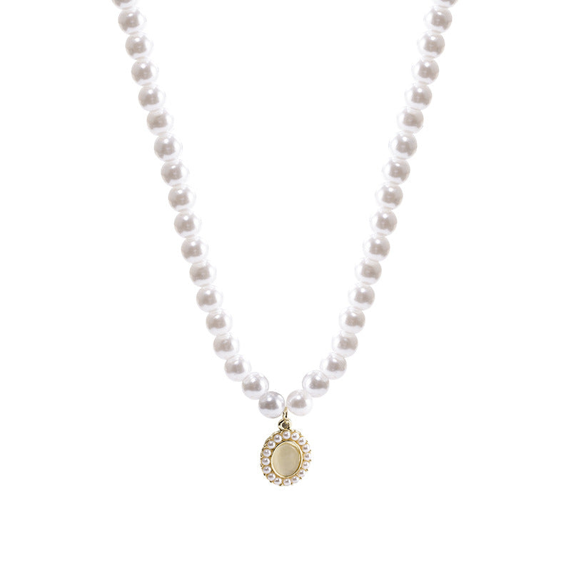 Baroque Pearl Necklace with Cat's Eye Pendant for Women - Elegant Geometric Design Gold-Toned Chain
