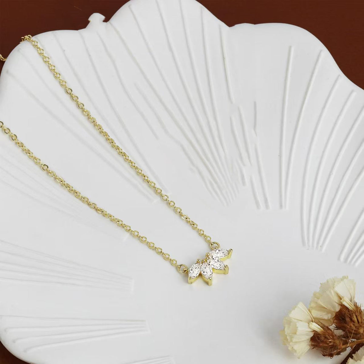 Beautiful Oval CZ Flower Petals 925 Sterling Silver Necklace