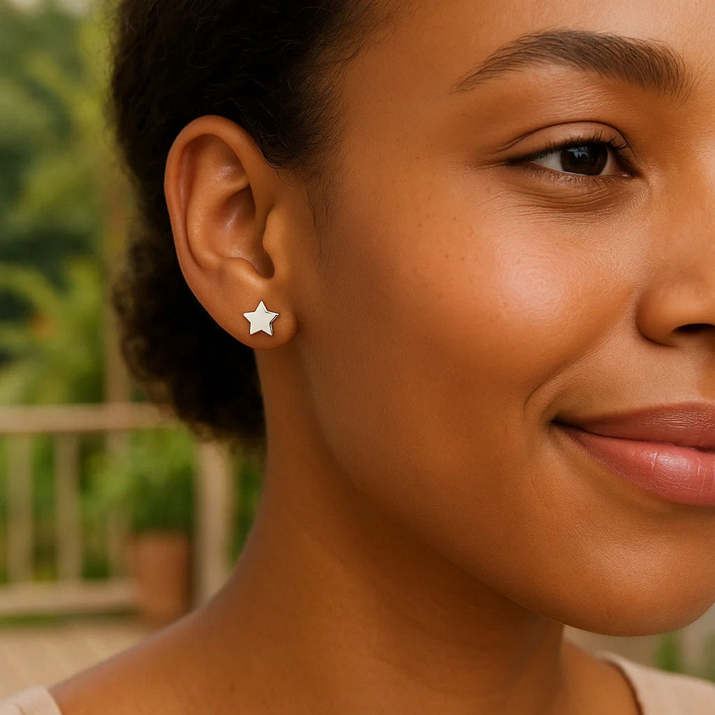 14k White Gold Post Earrings with Stars(6.5mm)