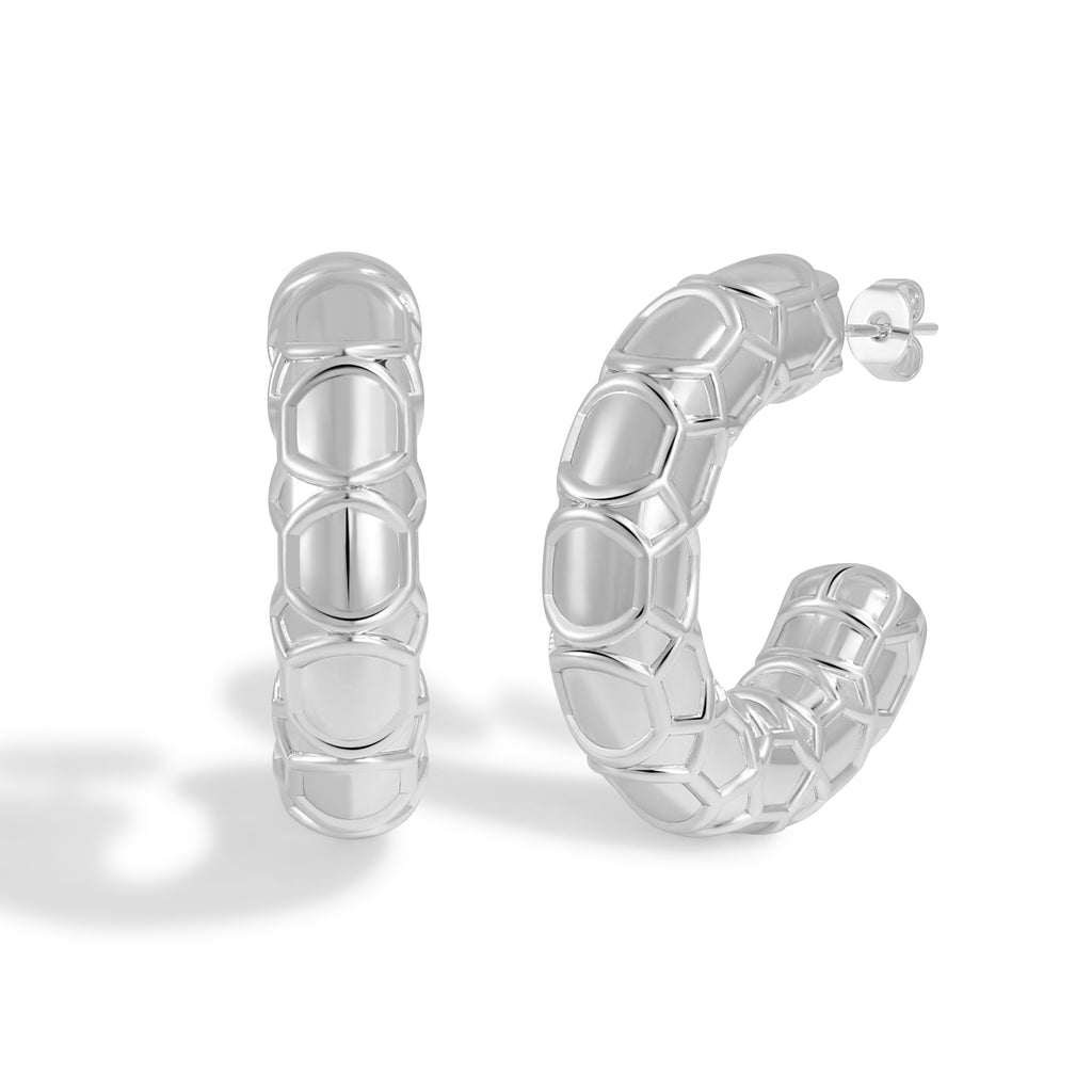 Nautical Inspired Twisted Rope Detail Oval Frame Earrings with Marine Elements