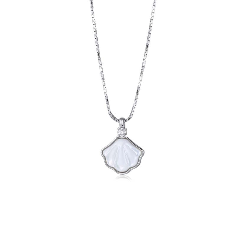 Mother-of-Pearl Scallop Shell Minimalist Pendant Necklace in 925 Sterling Silver