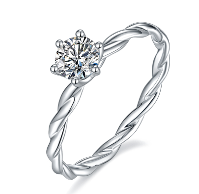 Round-Cut Moissanite Twisted Vine Solitaire Ring in 925 Sterling Silver