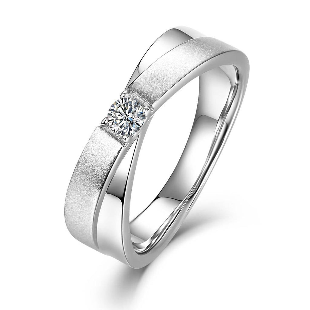 Round-Cut Moissanite X-Crossover Men's Ring in 925 Sterling Silver