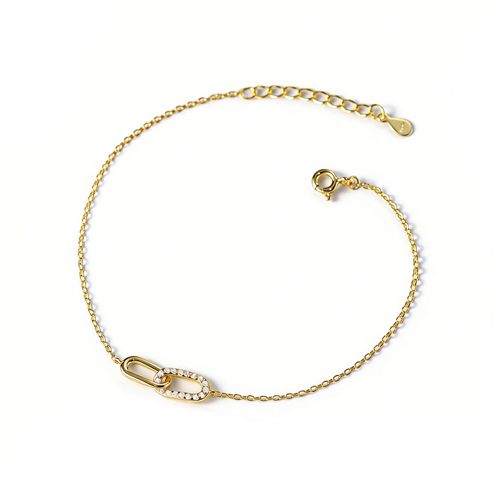 Cubic Zirconia Oval Link Chain Bracelet In 925 Sterling Silver With Silver Or Gold Tone Finish Minimalist Interlocking Paperclip Style Adjustable Daily Wear Fashion Jewelry For Women