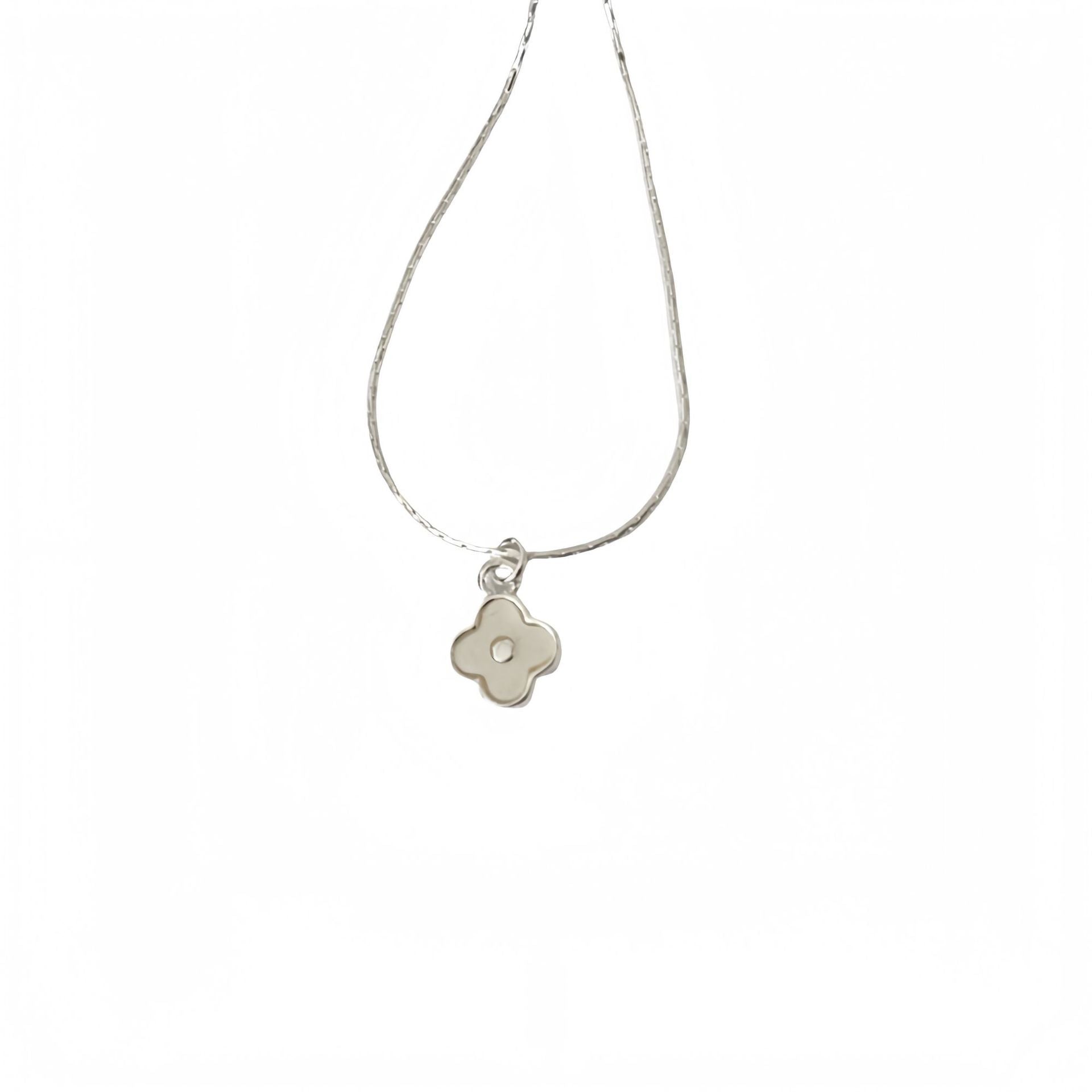 Women Beautiful White of Shell Four Leaf Clover Sterling Silver Necklace