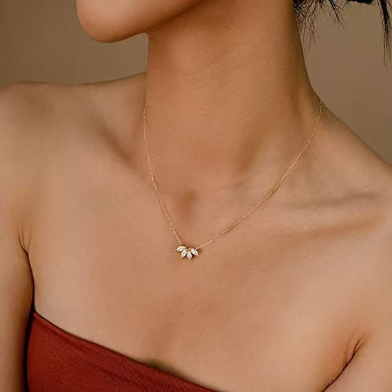 Beautiful Oval CZ Flower Petals 925 Sterling Silver Necklace