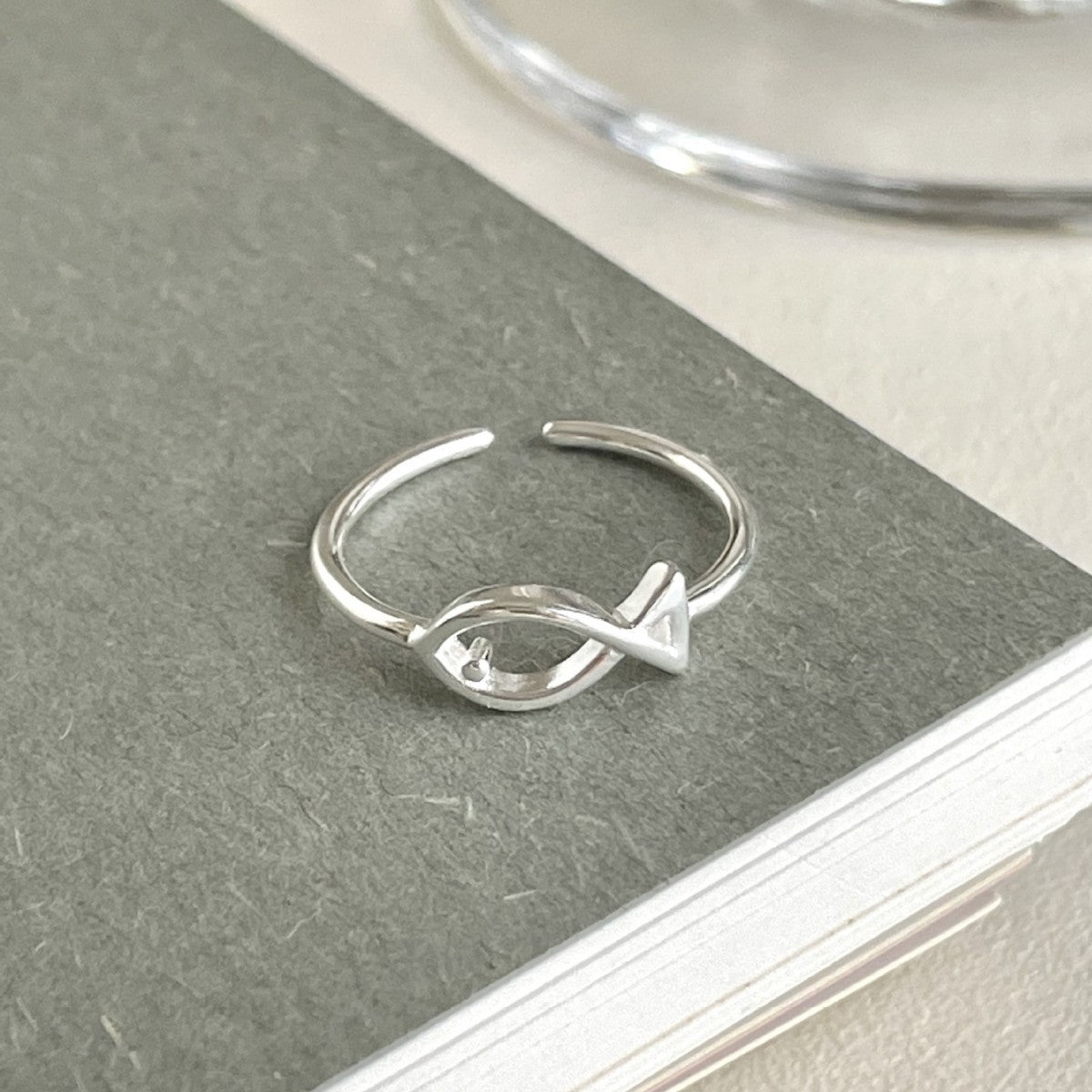 Cute Hollwo Fish 926 Sterling Silver Dangling Earrings