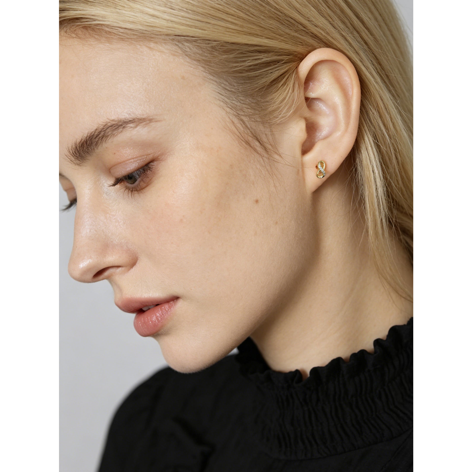 Infinity Symbol Cubic Zirconia Earrings 925 Sterling Silver Stud Earrings
