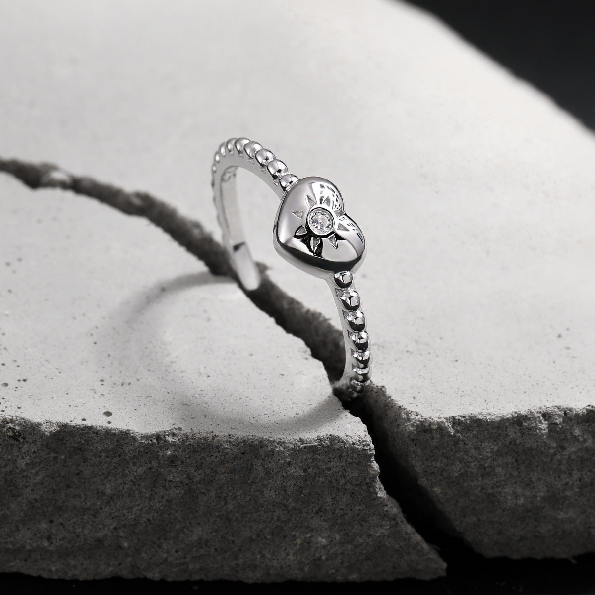 Heart Sunburst Cubic Zirconia 925 Sterling Silver Women Minimalist Beaded Band Open Ring