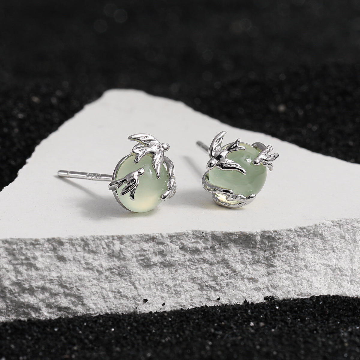 Mini Delicate Green Stone Flying Bird 925 Sterling Silver Stud Earrings