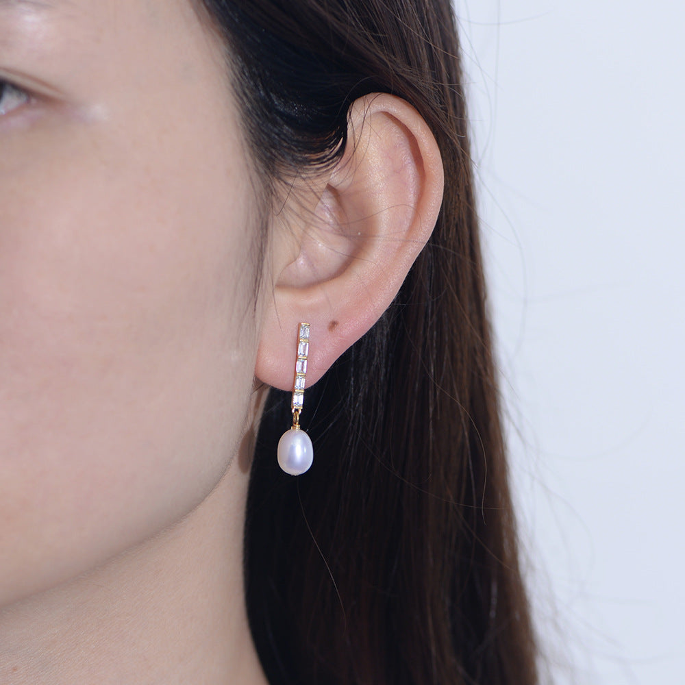 Elegant Oval Natural Pearl 925 Sterling Silver CZ Dangling Earrings