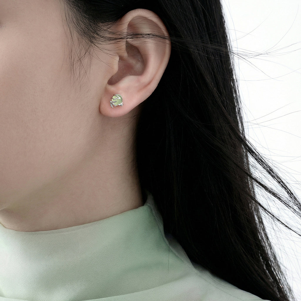 Mini Delicate Green Stone Flying Bird 925 Sterling Silver Stud Earrings
