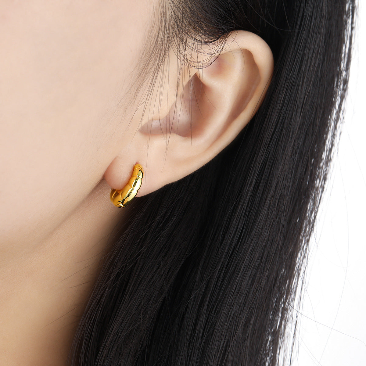Elegant and Unique Jewelry 925 Sterling Silver Minimalist Style Geometric Design Croissant Shape Hoop Earrings