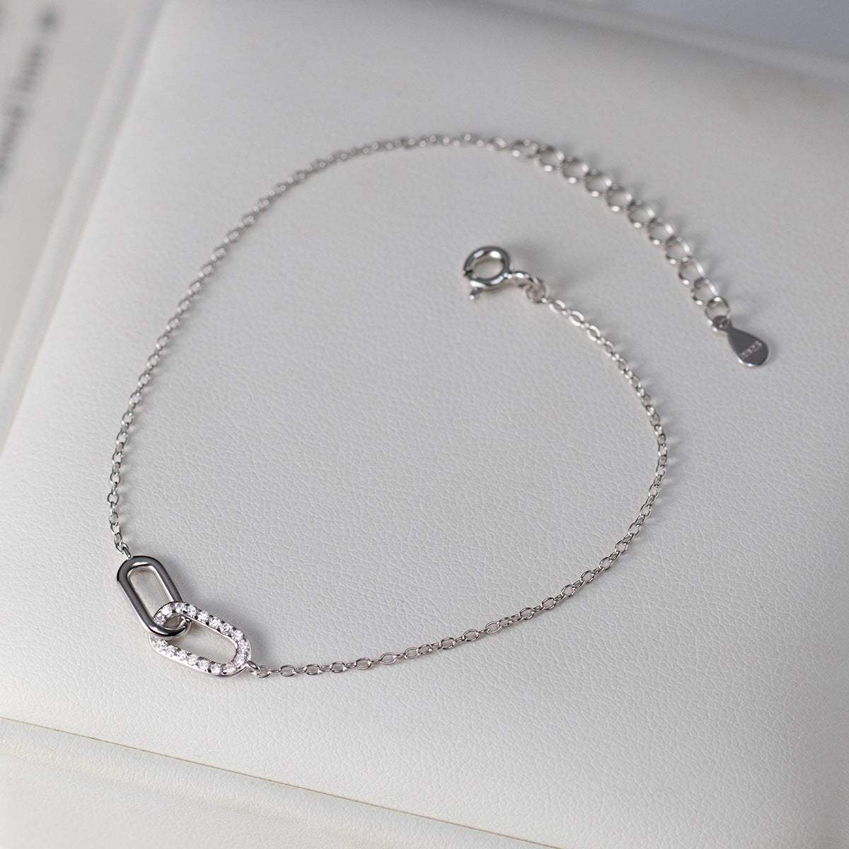 Cubic Zirconia Oval Link Chain Bracelet In 925 Sterling Silver With Silver Or Gold Tone Finish Minimalist Interlocking Paperclip Style Adjustable Daily Wear Fashion Jewelry For Women