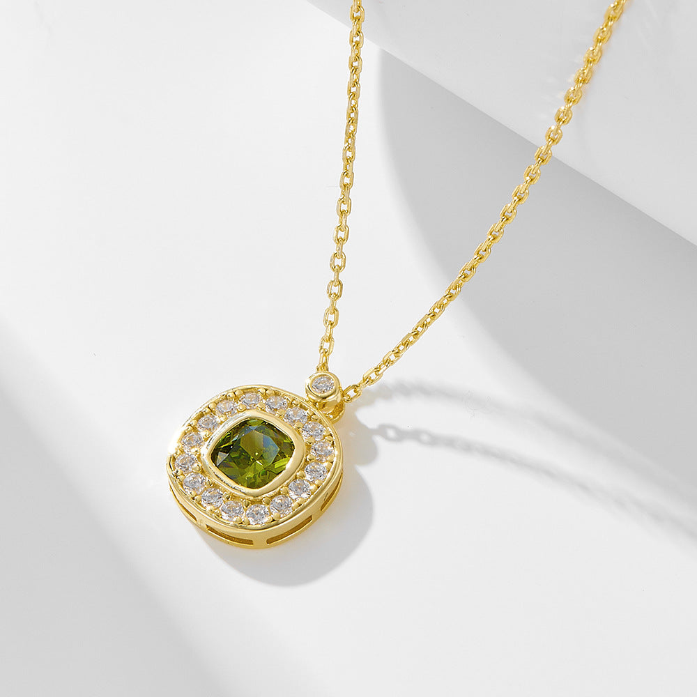 Elegant Geometric Design Green and White Cubic Zirconia 925 Silver Chain Pendant Necklace