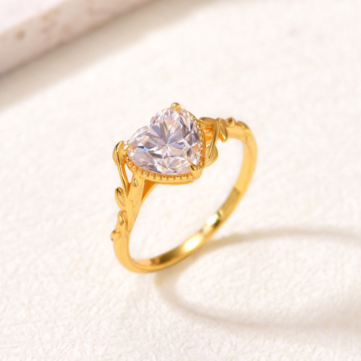 Heart Cut Moissanite Fashion S925 Sterling Silver Gold Plated Vine Leaf Ring