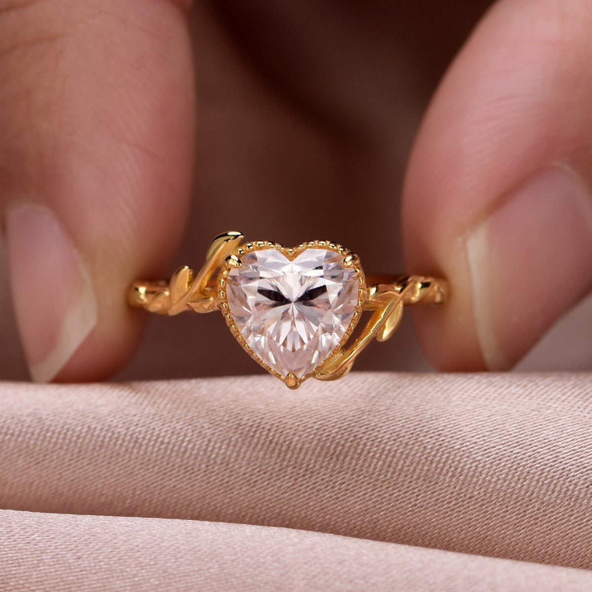 Heart Cut Moissanite Fashion S925 Sterling Silver Gold Plated Vine Leaf Ring