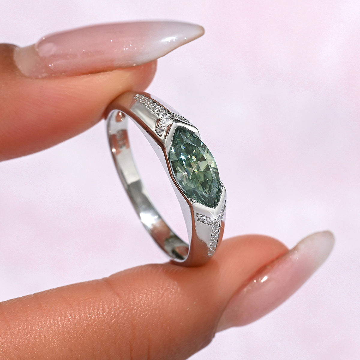 Green Marquise Cut Moissanite Geometric Oval Shaped 925 Sterling Silver Ring