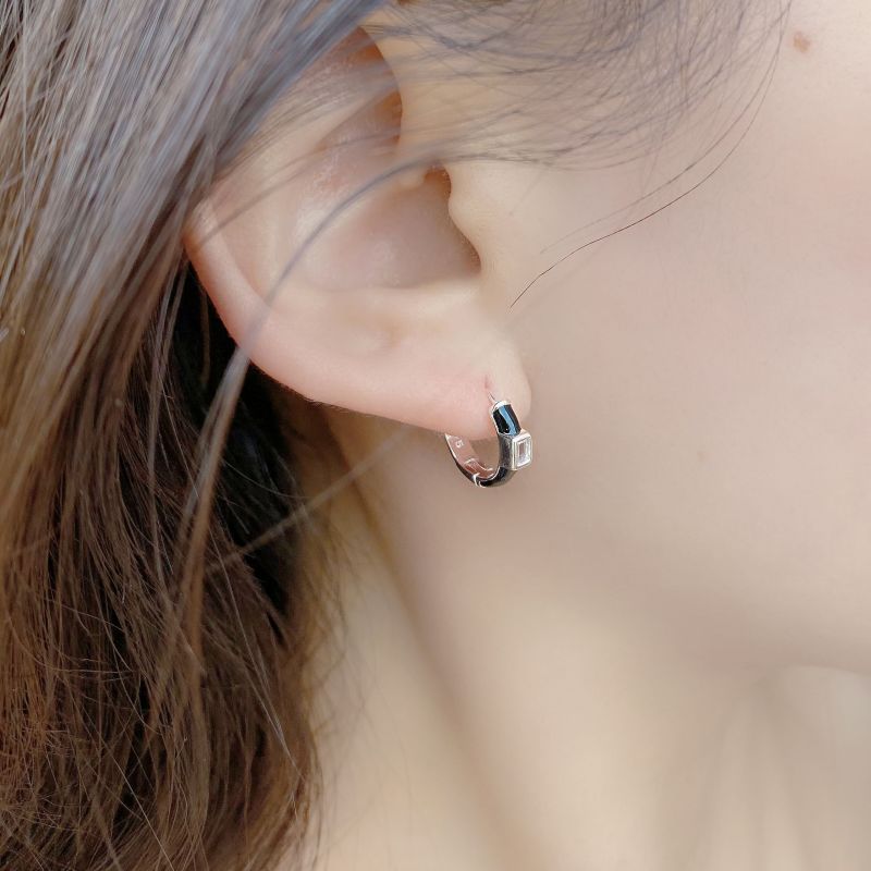 Geometric Design Black and White Epoxy 925 Sterling Silver Minimalist Hoop Earrings