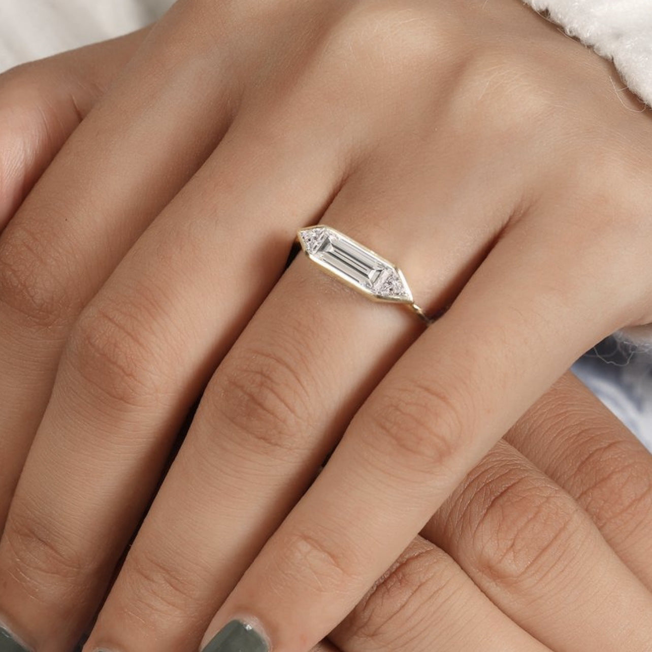 Minimalist Lightly Luxurious Geometric Moissanite 925 Sterling Silver Ring
