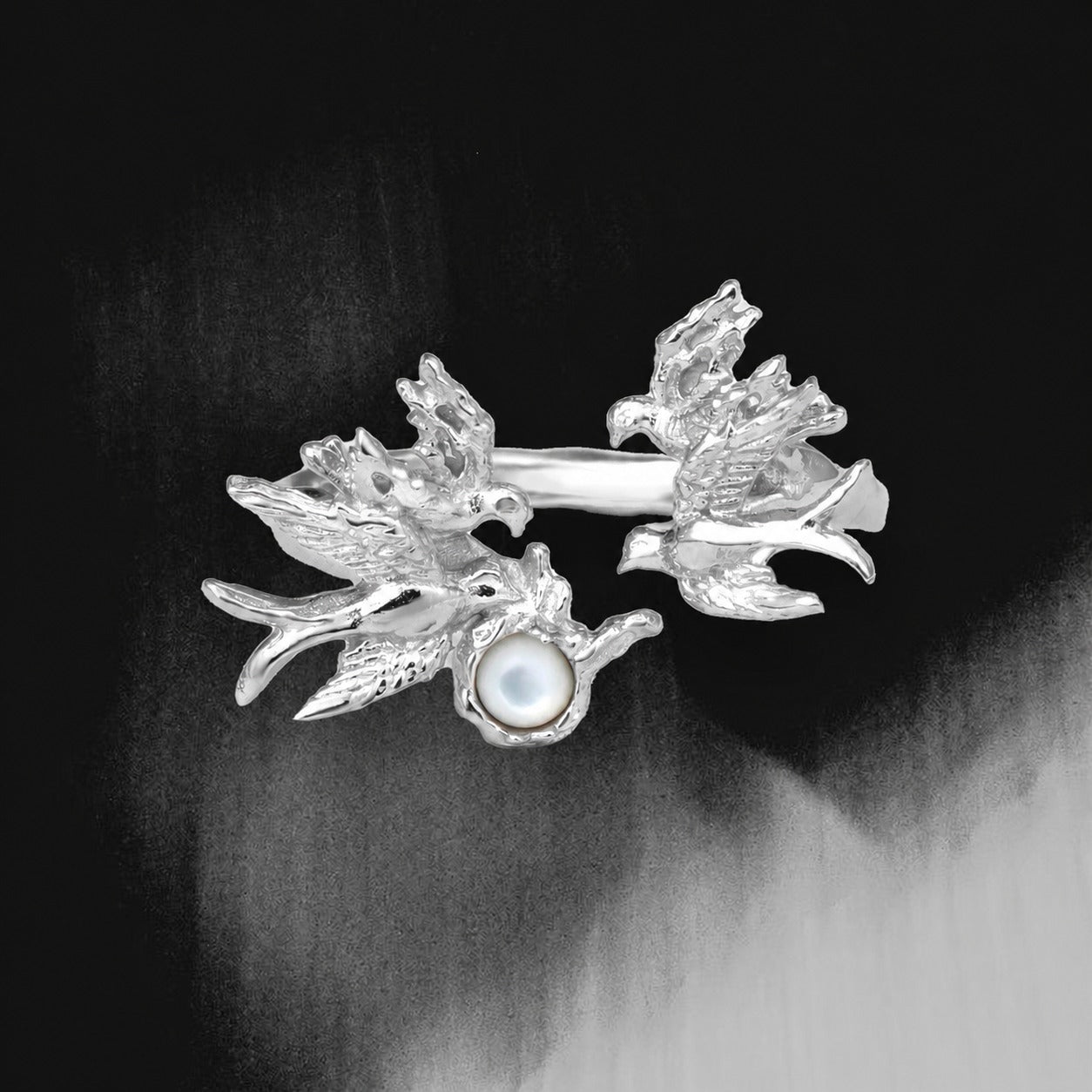 White Shell  Bird Animal Motif 925 Sterling Silver Openwork Ring