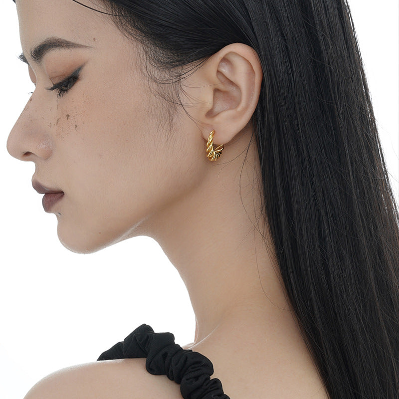 Casual Twisted Lines C Shape 925 Sterling Silver Stud Earrings