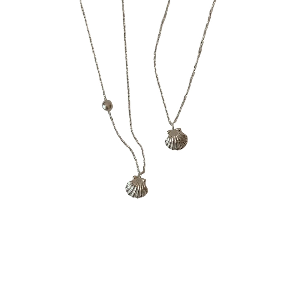 Elegant Shell Pendant Necklace with Freshwater Pearl on Snake Chain 925 Sterling Silver Simple Korean Style for Women Casual and Party Wear