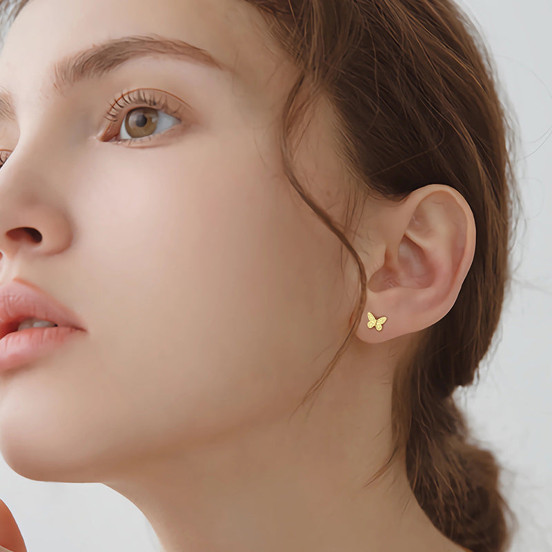 Cute Flying Butterfly 925 Sterling Screw Flat Stud Earring (Single)