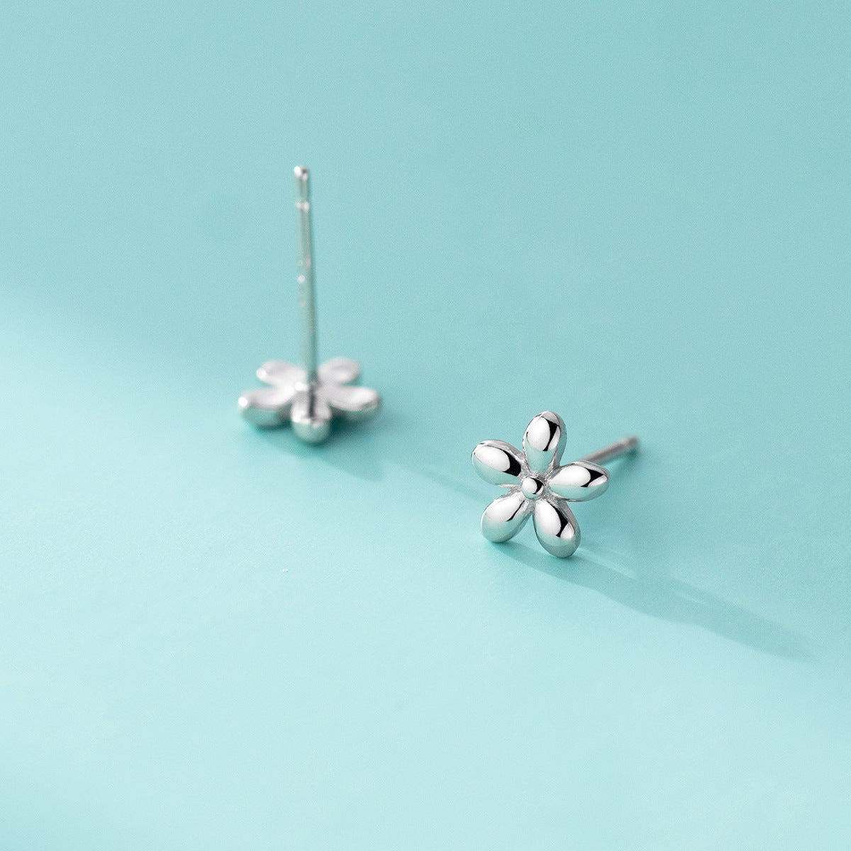 Women Elegant Modern Delicate Fashion Jewelry Five Petal Flower S925 Sterling Silver Stud Earrings