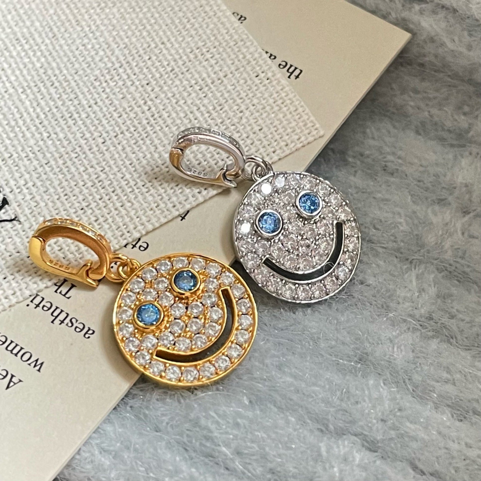 925 Sterling Silver Blue Smiley-Face Zirconia Round  Elegant and Sweet Necklace Pendant