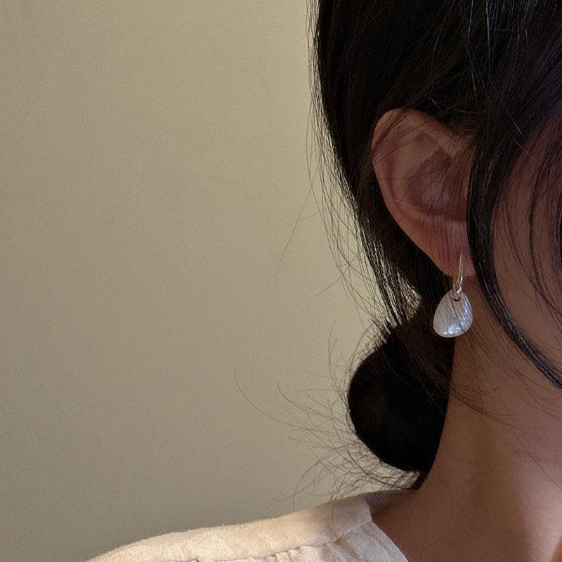 Women Irregular White Shell 925 Sterling Silver Leverback Dangling Earrings