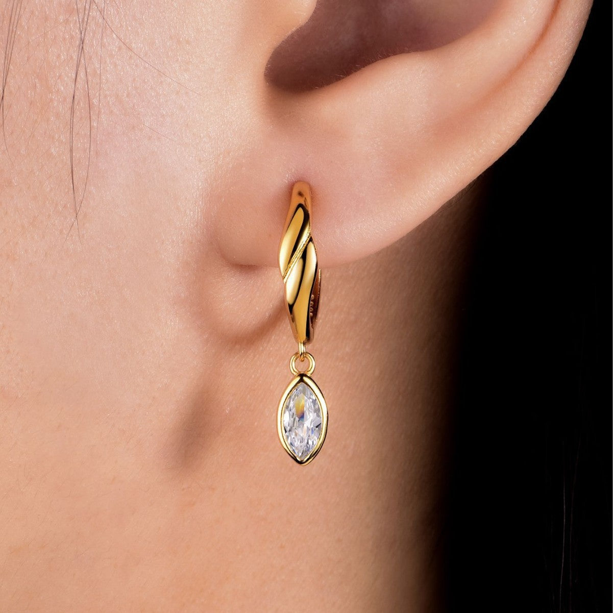 Minimalist Lightly Luxurious Moissanite Pendant   925 Sterling Silver Stud Earrings