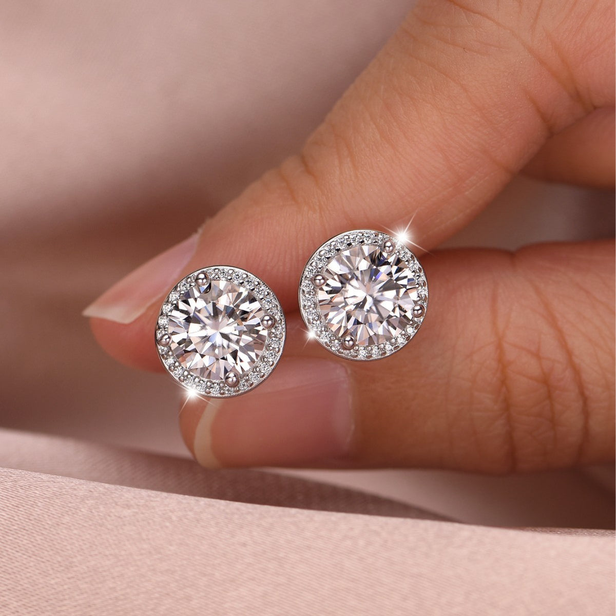 Mossanite Halo 925 Sterling Silver Round Geometric Stud Earrings