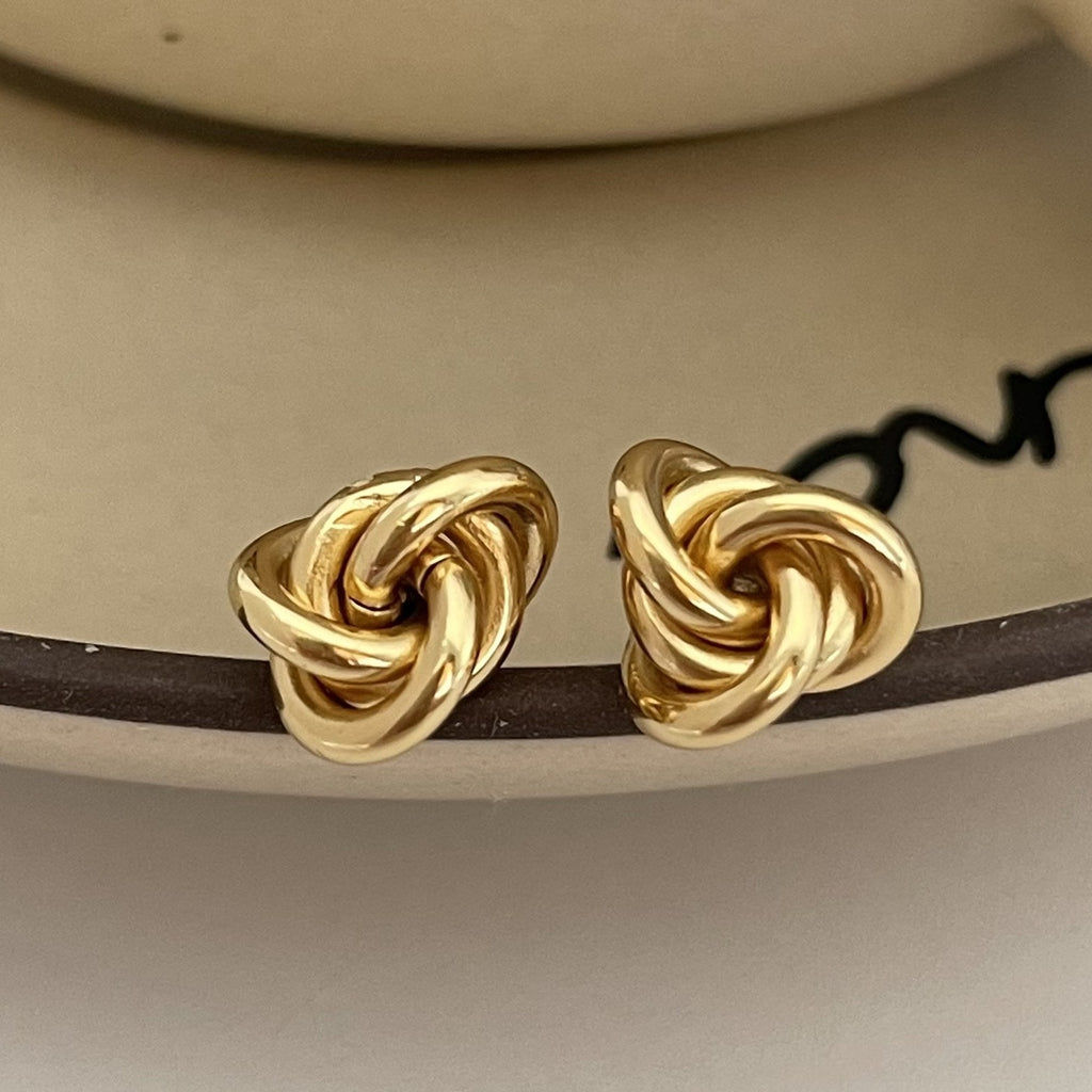 Elegant Knotted Design 925 Sterling Silver and 18K Gold Plated Minimalist Stud Earrings