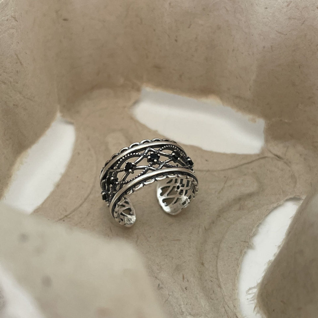 Vintage Style Twisted Knot Black Onyx Accents in 925 Sterling Silver  Open Adjustable Ring