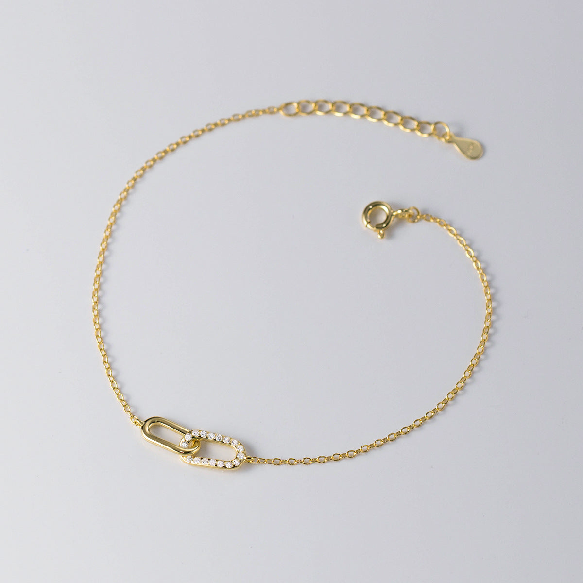 Cubic Zirconia Oval Link Chain Bracelet In 925 Sterling Silver With Silver Or Gold Tone Finish Minimalist Interlocking Paperclip Style Adjustable Daily Wear Fashion Jewelry For Women